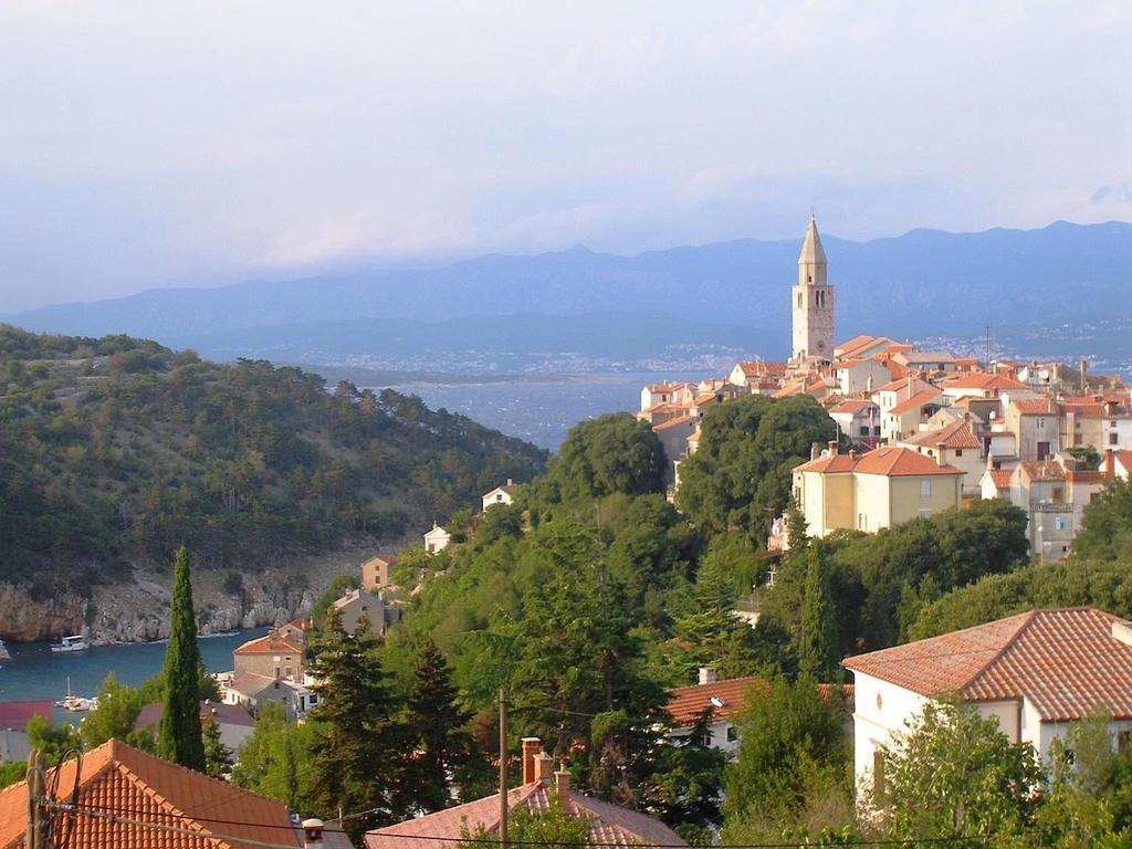 Apartments Marija Vrbnik Εξωτερικό φωτογραφία