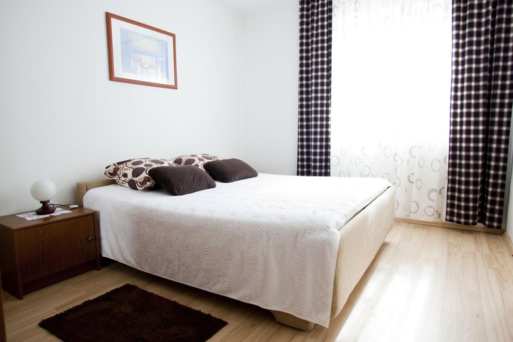 Apartments Marija Vrbnik Εξωτερικό φωτογραφία